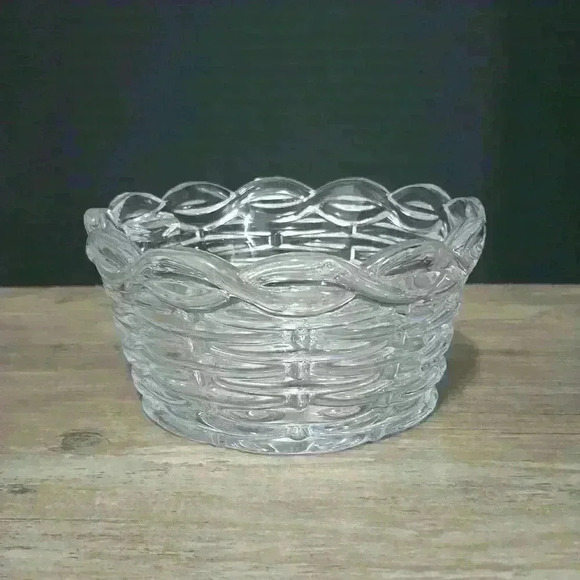 Decorative Glass Basket without  handle - Picture 2 of 5